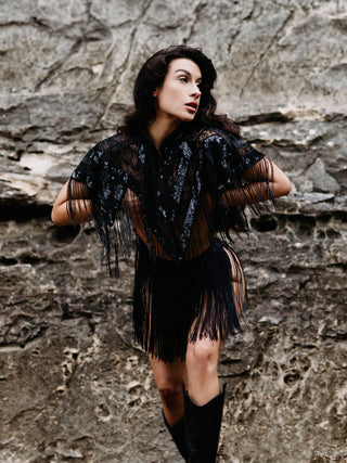 Radiant Essence Cape - Black