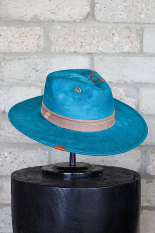 Azure Serpant Hat